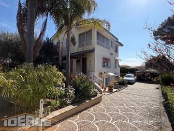 Villa di 160 m² con 4 locali a Anzio