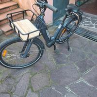 Bici elettrica marca Microbike, 2 motori, perfetta