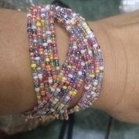 bracciale colorato a molla
