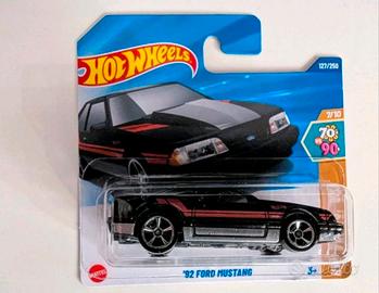 Hot Wheels HYY68 '92 Ford Mustang 127/250