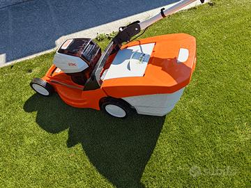 tagliaerba elettrico a batteria Stihl 448PV