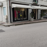 Locale iso negozio o ufficio