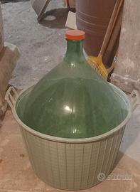 Stock damigiane in vetro di varie capienze 