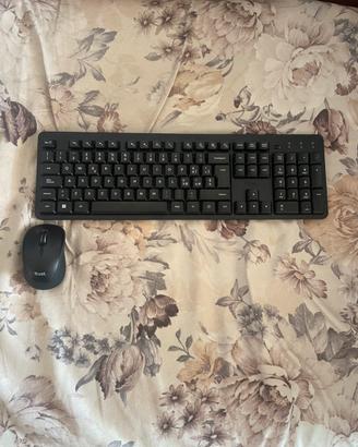 Tastiera e mouse gaming wireless
