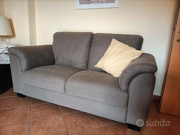 Divano 2 posti