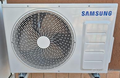 Unità esterna mono split condizionatore Samsung