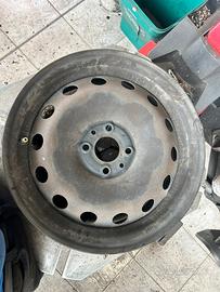 4) Cerchi lancia Y 15”