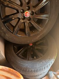 Cerchi e gomme Jaguar E-pace