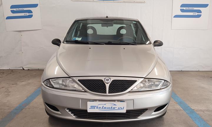 Lancia Y 1.2i cat Elefantino Blu NEOPATENTATO