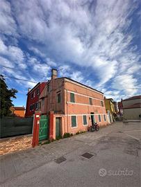 Pellestrina fronte laguna palazzina terra cielo