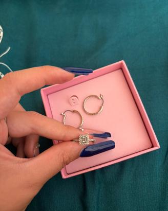 Orecchini e anello