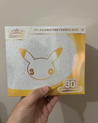 ETB POKEMON  30 anniversario
