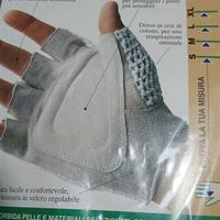 guanti sportivi 