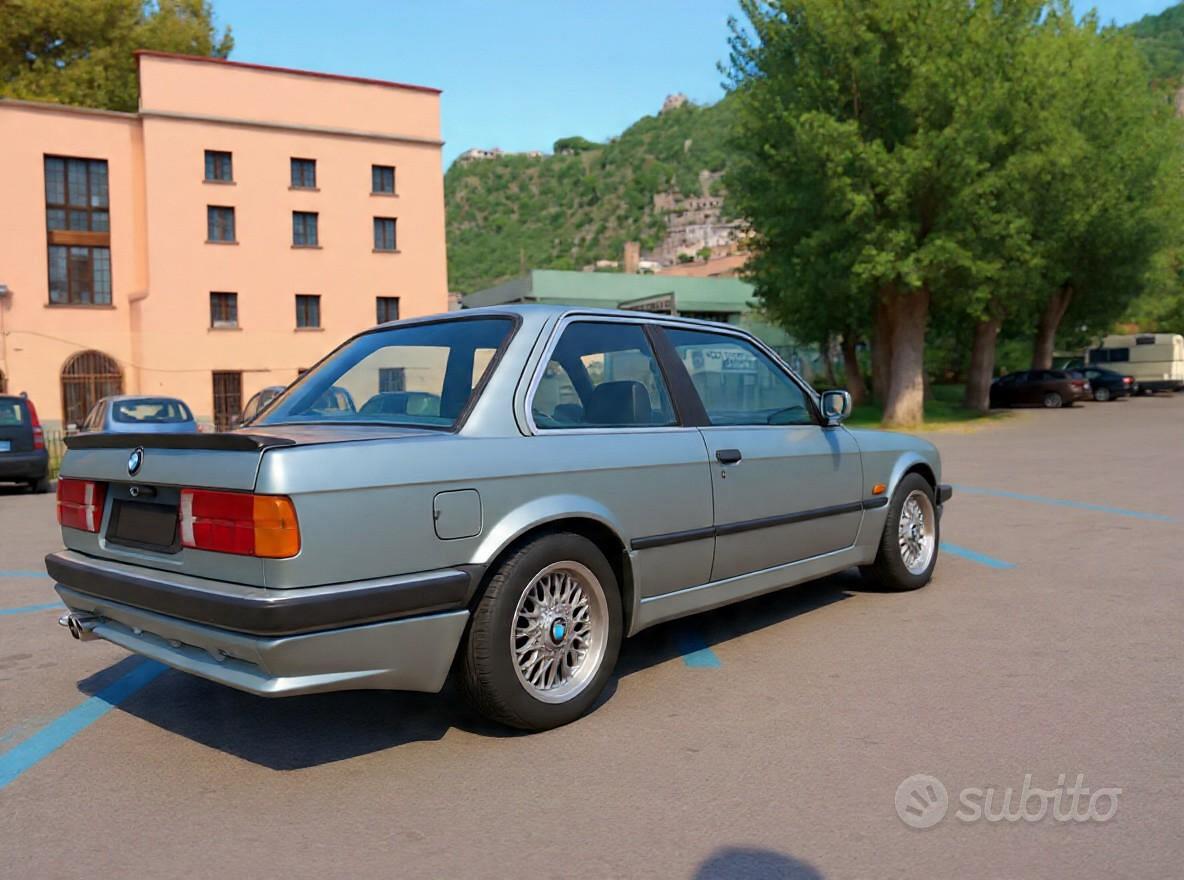BMW E30 1984 photo 2