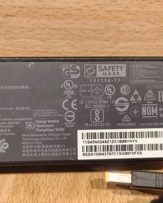 Alimentatore originale Lenovo 90W Slim-Tip