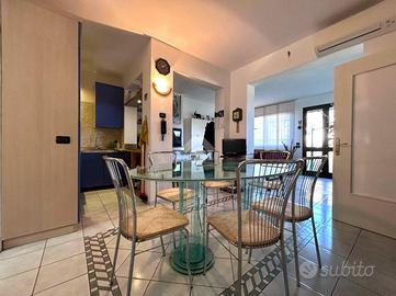 4 LOCALI A COMACCHIO