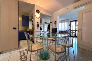 4 LOCALI A COMACCHIO