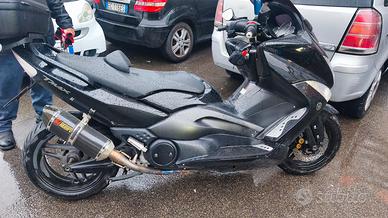 Tmax 500 solo 27000 km