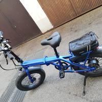 bicicletta elettrica pedalata assistita 