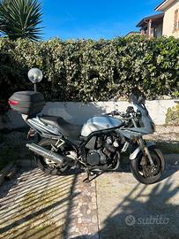 Yamaha FZ6 Fazer 600