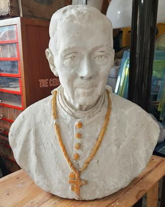 Busto di Cardinale firmato 