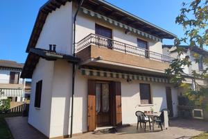 Porzione bifamiliare in corte privata