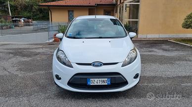 FORD FIESTA - 2009