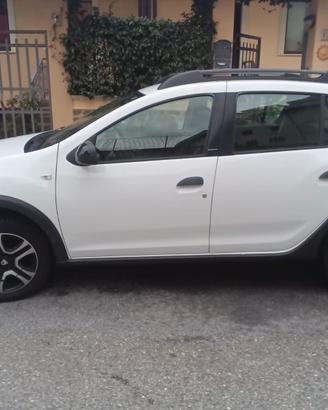 stepway dacia WOW dCi 95cv–BIANCO 71.300km diesel