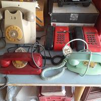 5 vecchi telefoni da casa 