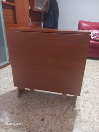 Tavolo pieghevole salvaspazio consolle color noce