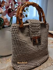 borsa fatta a mano a uncinetto