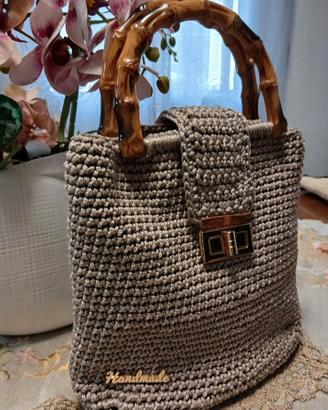 borsa fatta a mano a uncinetto