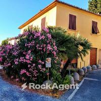 ESCLUSIVO TERRATETTO UNIFAMILIARE CON GIARDINO