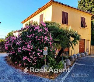 ESCLUSIVO TERRATETTO UNIFAMILIARE CON GIARDINO