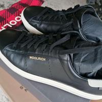 Scarpe nere Woolrich