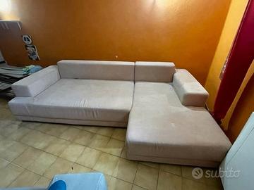 COPPIA DI DIVANI ANGOLARI!!!