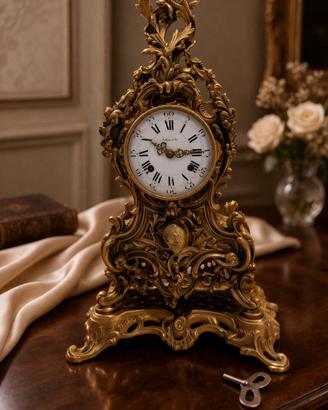 Orologio antico bronzo dorato stile Luigi XV parig