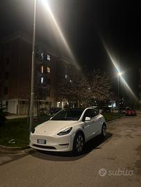 Tesla Model Y dual motor Long Range AWD