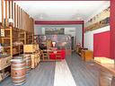 locale-commerciale-nella-via-carlo-felice