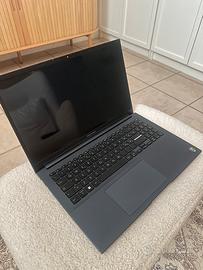Portatile Asus con caricatore e borsa porta pc