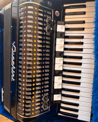 Fisarmonica Lucchini Stradella professionale