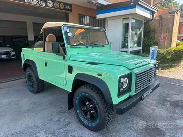 Land Rover Defender td4 soft top bikini
