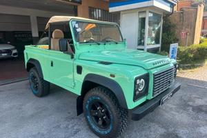 Land Rover Defender td4 soft top bikini