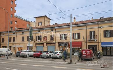 AMPIO QUADRILOCALE CON CANTINA IN MURRI - SM.107