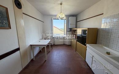 Casa indipendente a Castiglione Chiavarese 5 local
