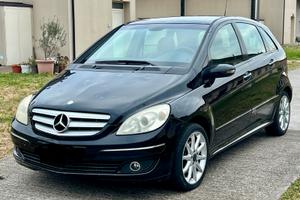 Mercedes B 180 Automatico - 2009