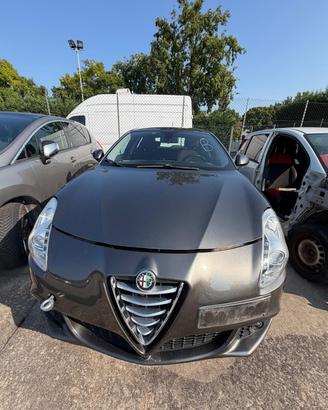 ALFA ROMEO GIULIETTA DEL 2013 PER RICAMBI