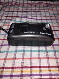 macchina fotografica a rullino non digitale 