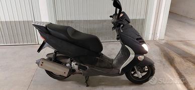 Aprilia Leonardo 300
