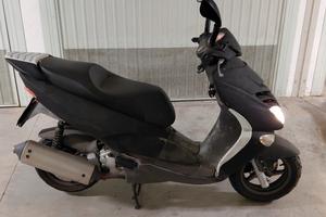 Aprilia Leonardo 300